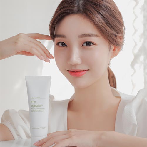 Everyday Balancing Low pH Cleanser